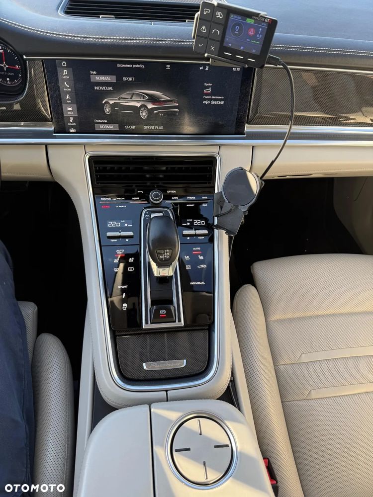 Porsche Panamera 4S - 14