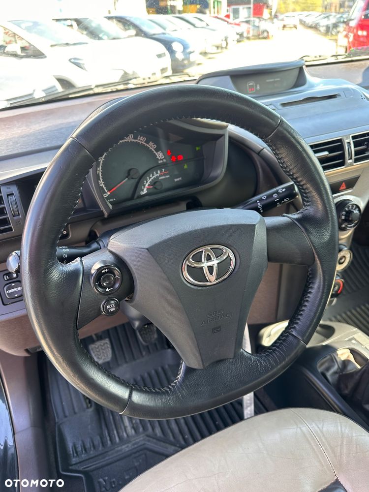 Toyota iQ 1.0 Sol - 14
