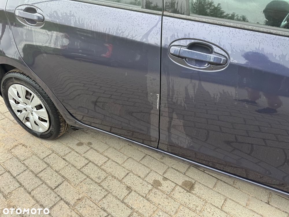 Toyota Yaris 1.4 D-4D Comfort - 13