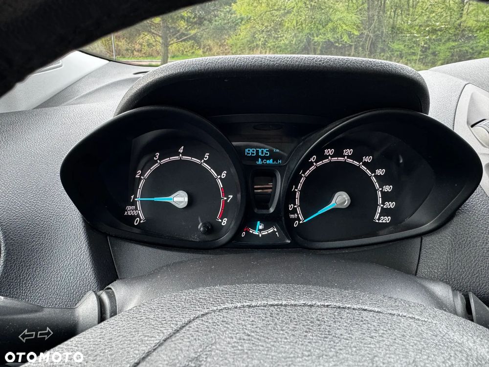Ford Transit Courier Ambiente - 11