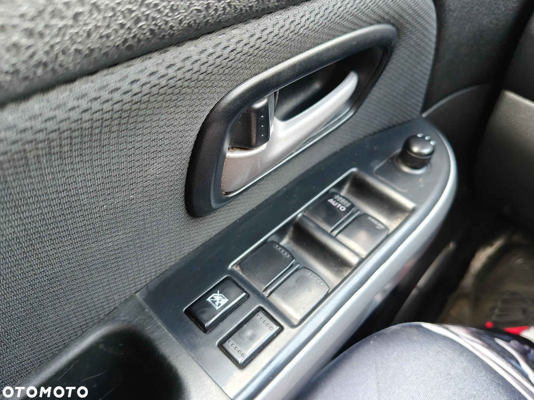 Suzuki Grand Vitara 2.0 - 20