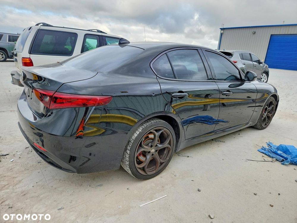 Alfa Romeo Giulia 2.0 Turbo Veloce TI Q4 - 4