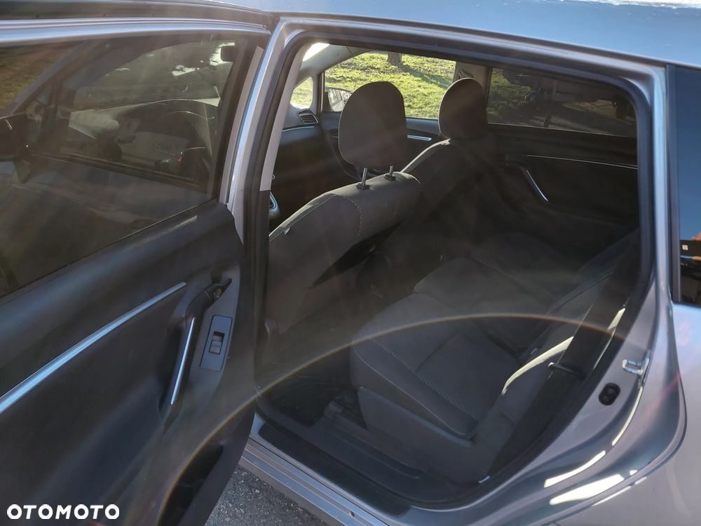 Toyota Verso 2.0 D-4D 7-Sitzer Executive - 6