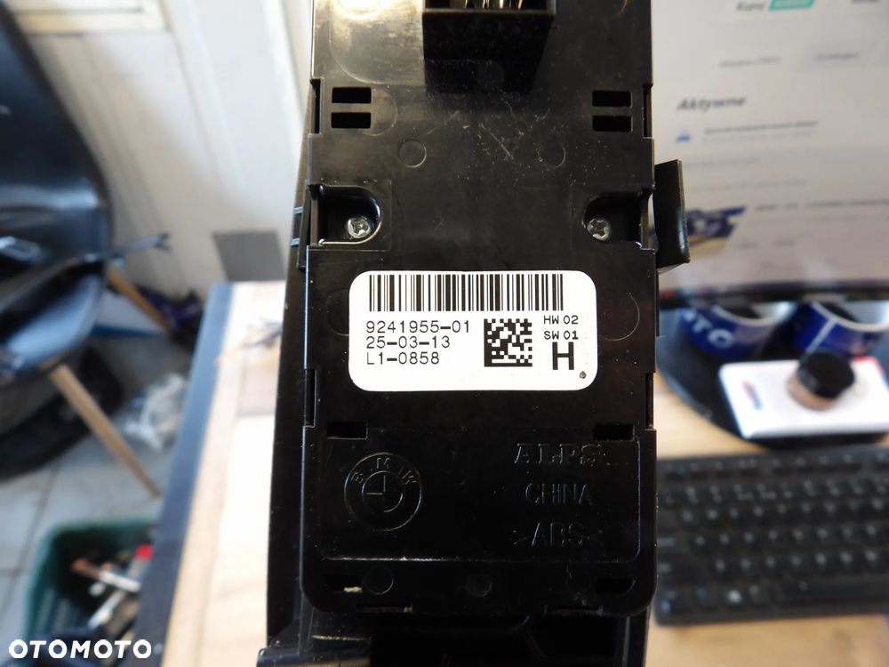 BMW - F10 - PRZEŁĄCZNIK SZYB , PANEL STEROWANIA - 9241955 - 2