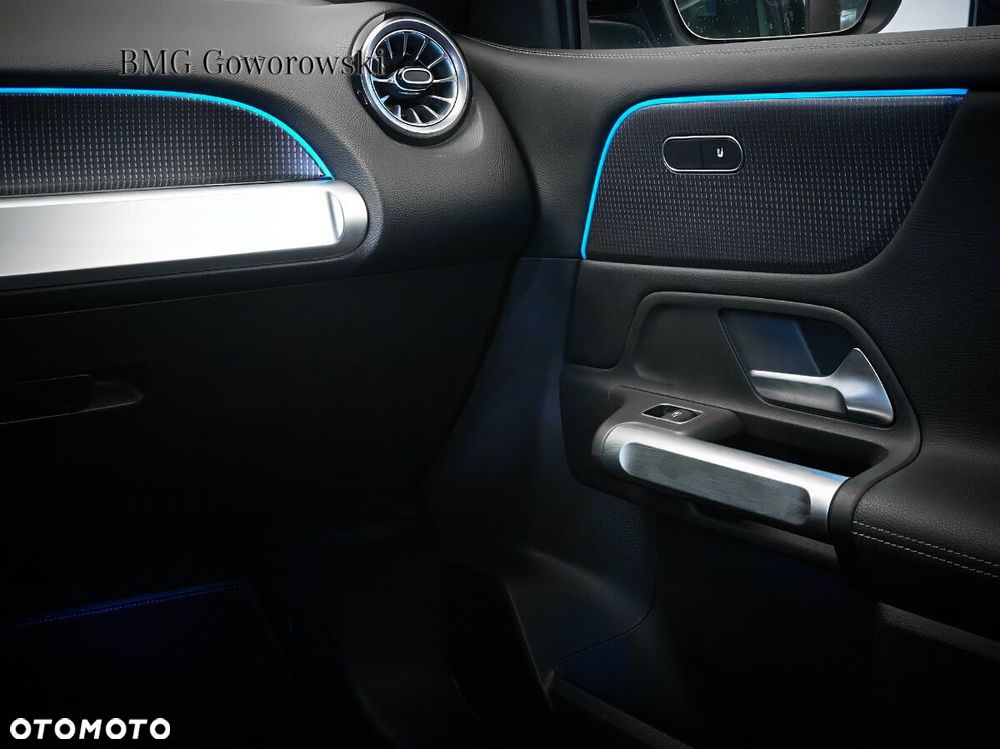 Mercedes-Benz GLB - 17