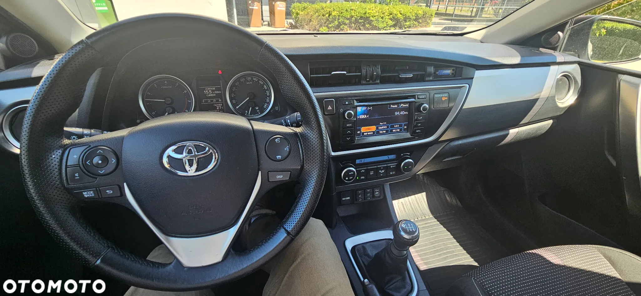 Toyota Auris 1.6 Premium Comfort - 8