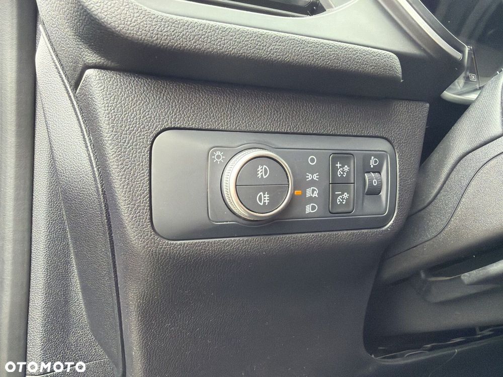 Ford Kuga - 21