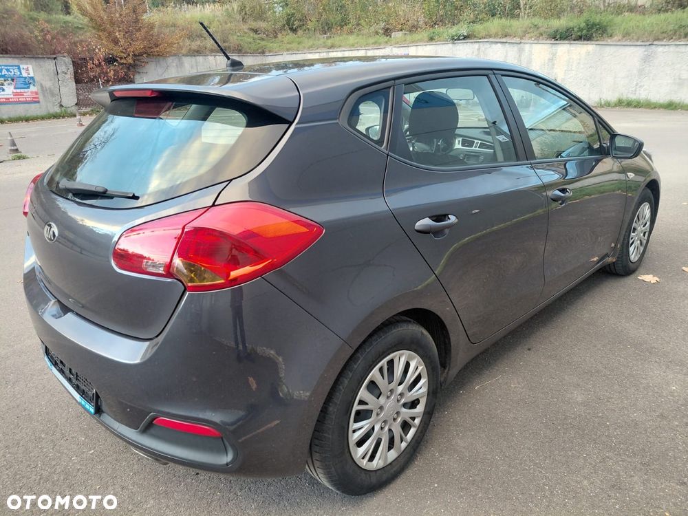 Kia Ceed 1.4 CVVT Dream-Team Edition - 3