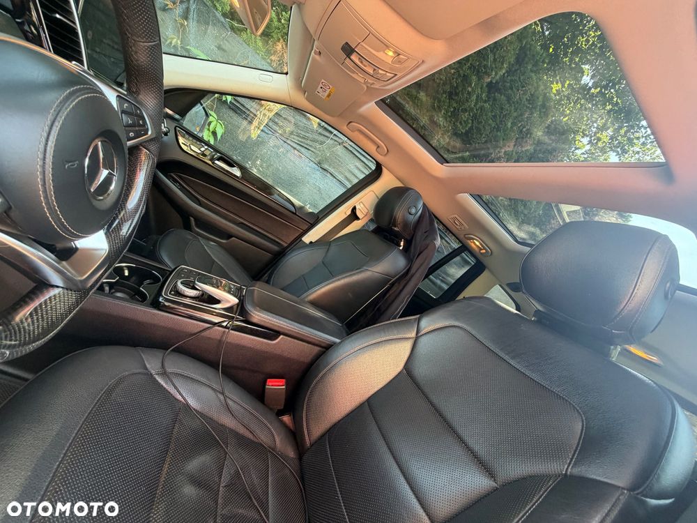 Mercedes-Benz GLS 350 d 4-Matic - 11