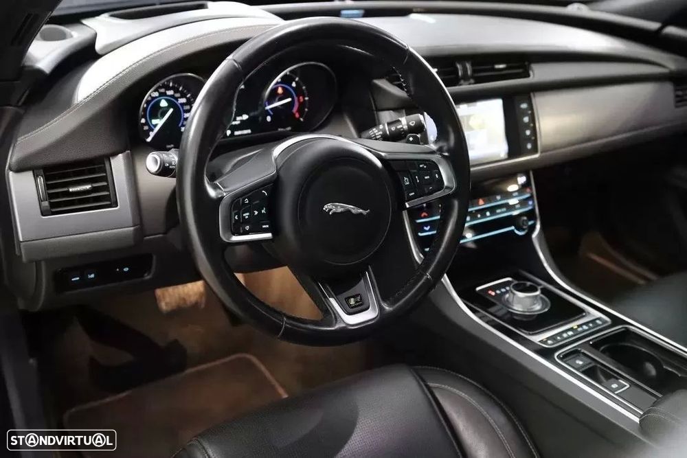 Jaguar XF 20d Aut. R-Sport - 12