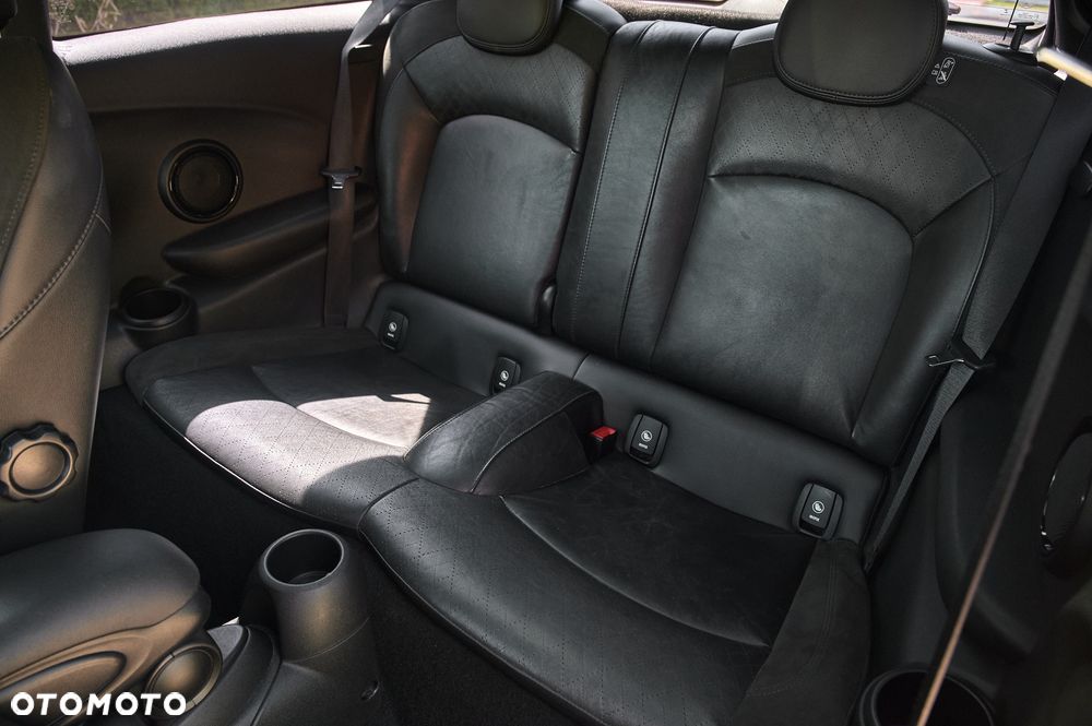 MINI Cooper D - 25