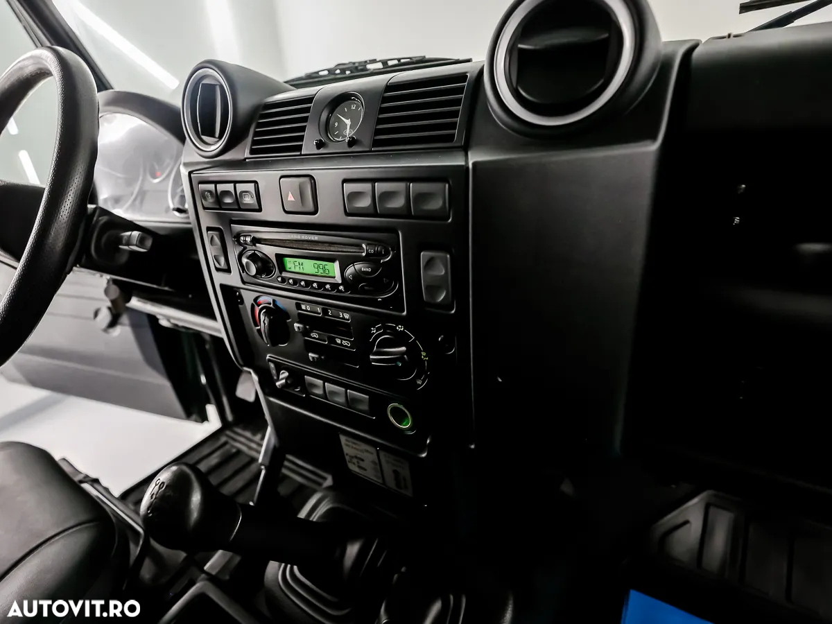 Land Rover Defender 130 2.4I Single Cab Chassis - 7