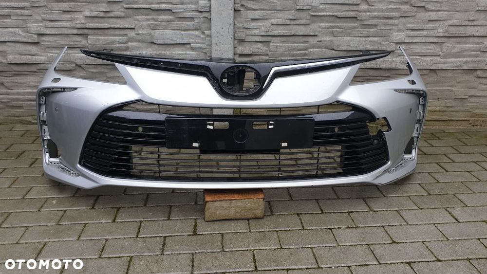 Zderzak Toyota Corolla XII E210 E21 sedan - 1