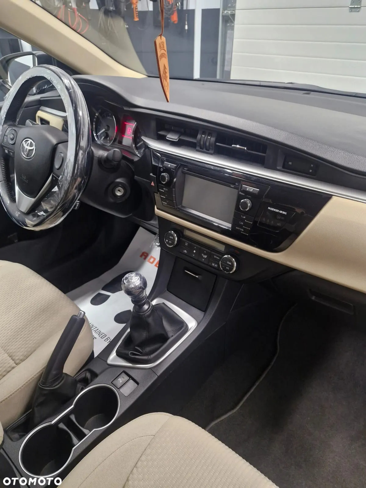 Toyota Corolla 1.6 Prestige EU6 - 9