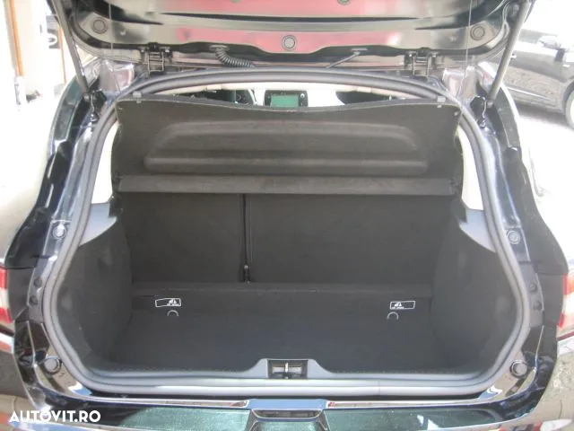 Renault Clio - 23