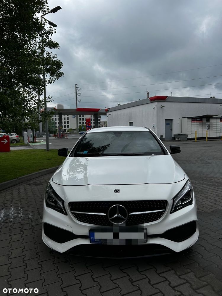 Mercedes-Benz CLA 220 4-Matic - 2