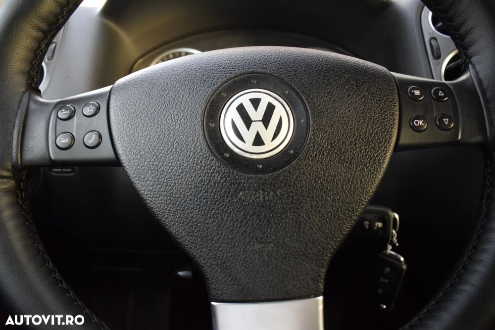 Volkswagen Tiguan - 13