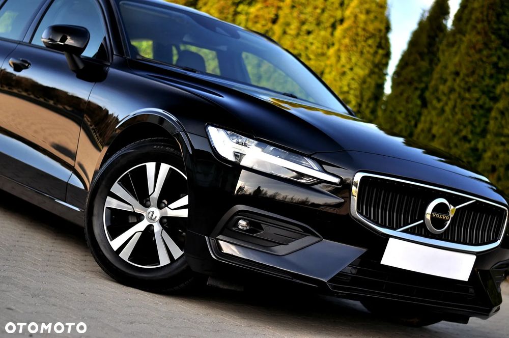 Volvo V60 D3 Momentum Pro - 2