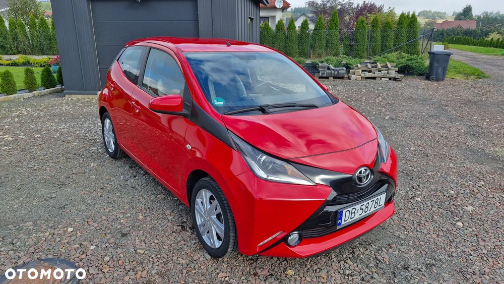 Toyota Aygo x-play - 2