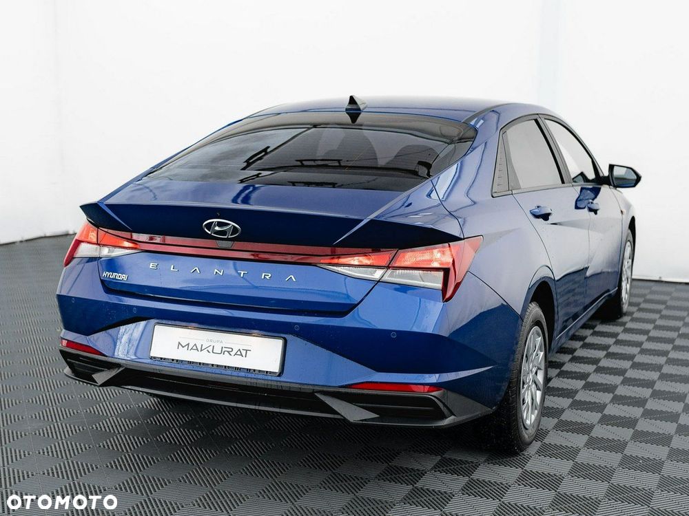 Hyundai Elantra 1.6 Modern - 6