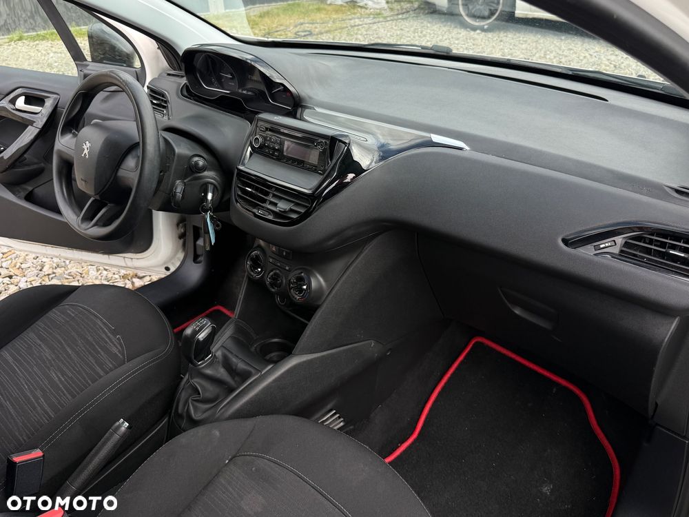 Peugeot 208 PureTech 82 Start & Stop Allure - 6