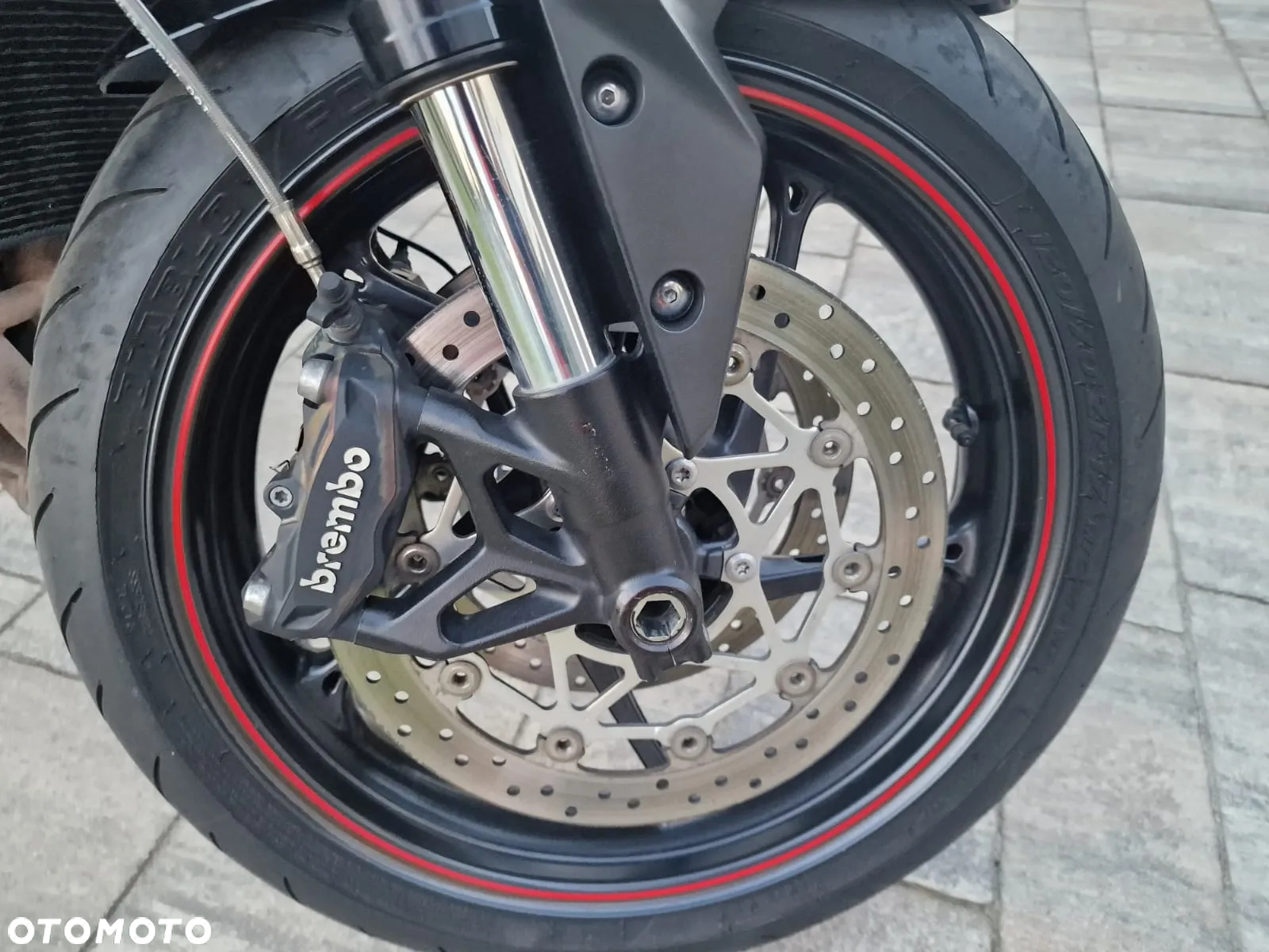 Triumph Street Triple - 17