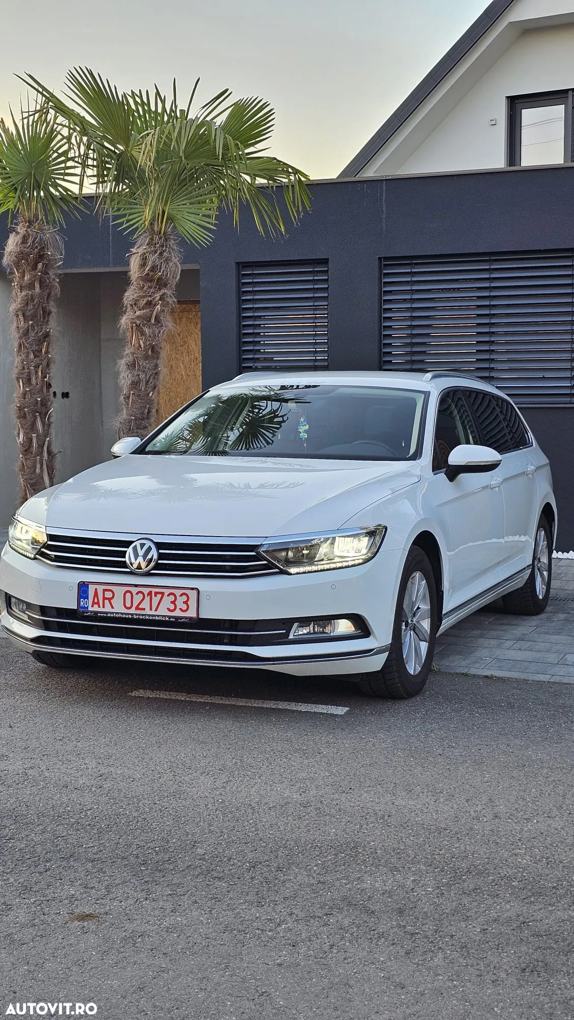 Volkswagen Passat Variant 2.0 TDI DSG (BlueMotion Technology) Highline - 2