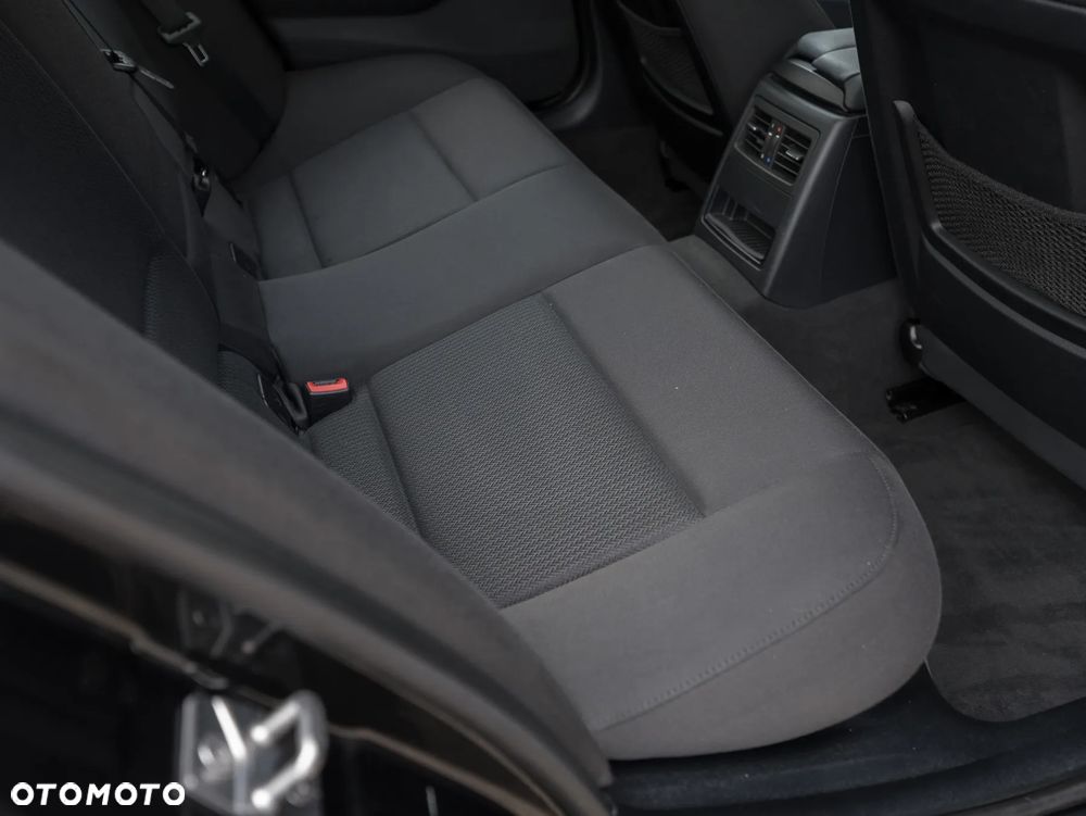 BMW Seria 3 318i Edition Exclusive - 30
