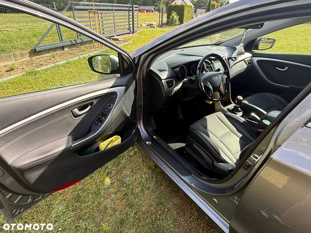 Hyundai i30 1.6 CRDi Premium - 8