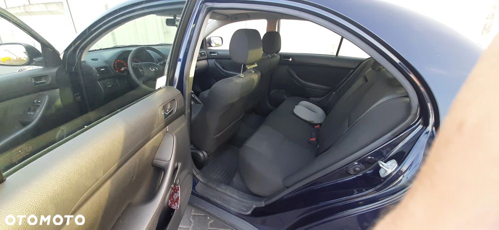 Toyota Avensis 1.8 VVT-i Luna - 3