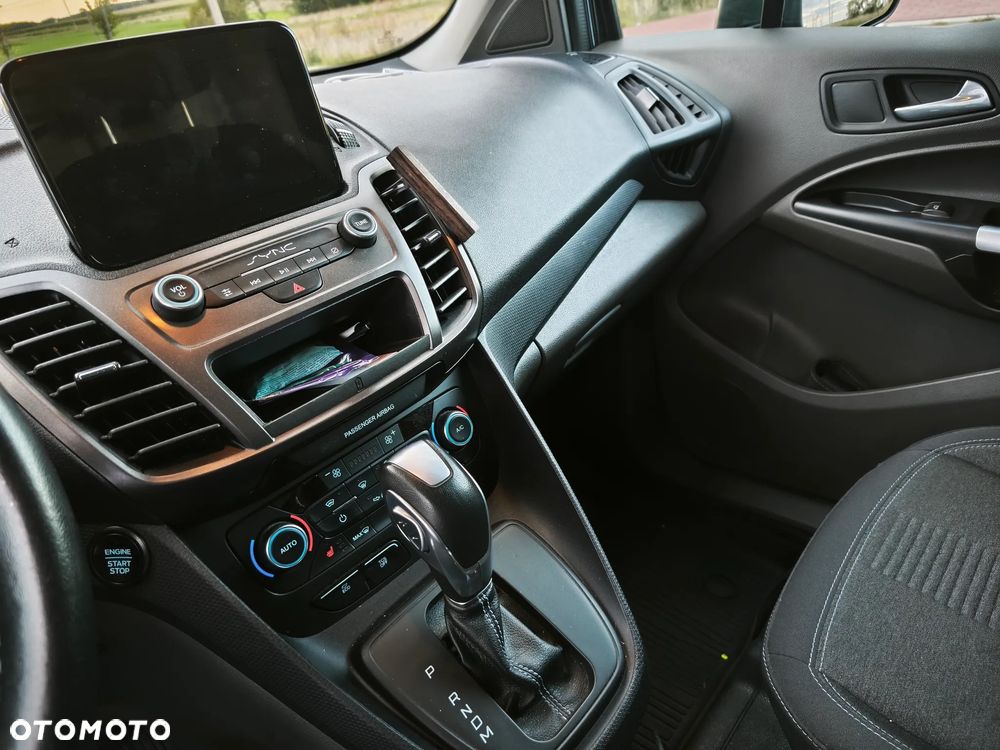 Ford Transit Connect - 12
