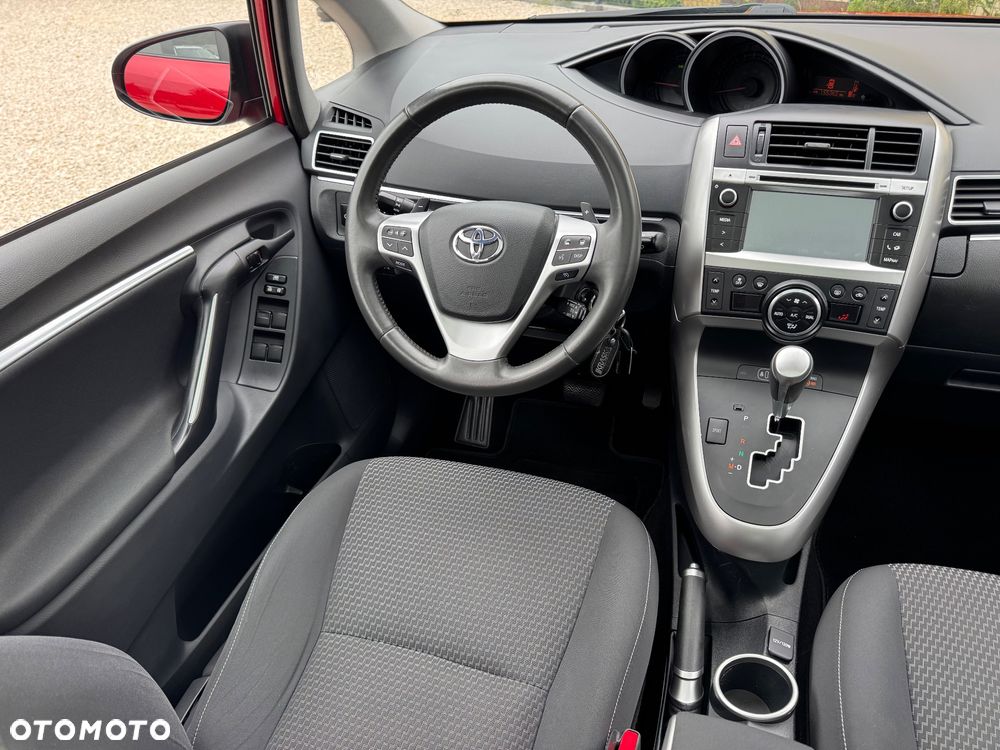 Toyota Verso 1.8 Premium MS 7os EU6 - 24