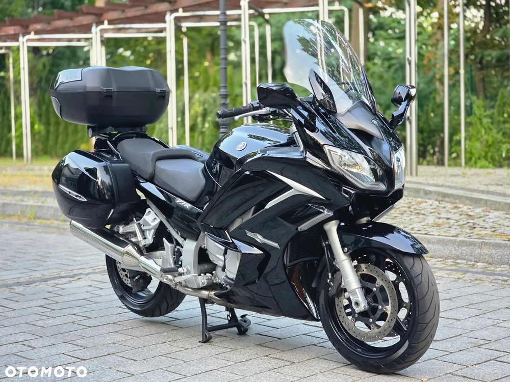 Yamaha FJR - 2
