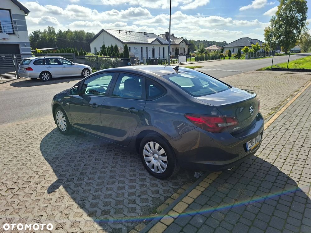 Opel Astra 1.4 T Cosmo - 3