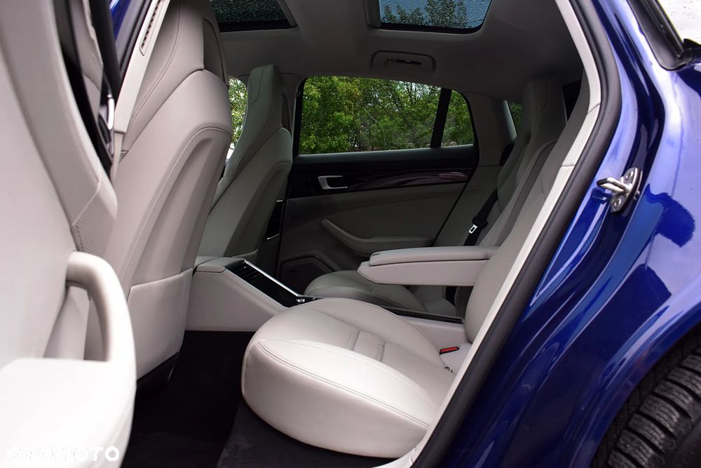Porsche Panamera 4S E-Hybrid - 7