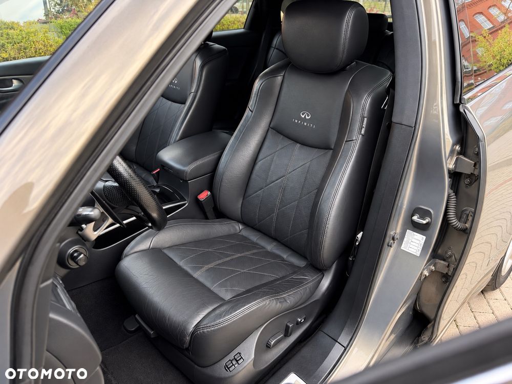 Infiniti FX FX30d S Premium - 16