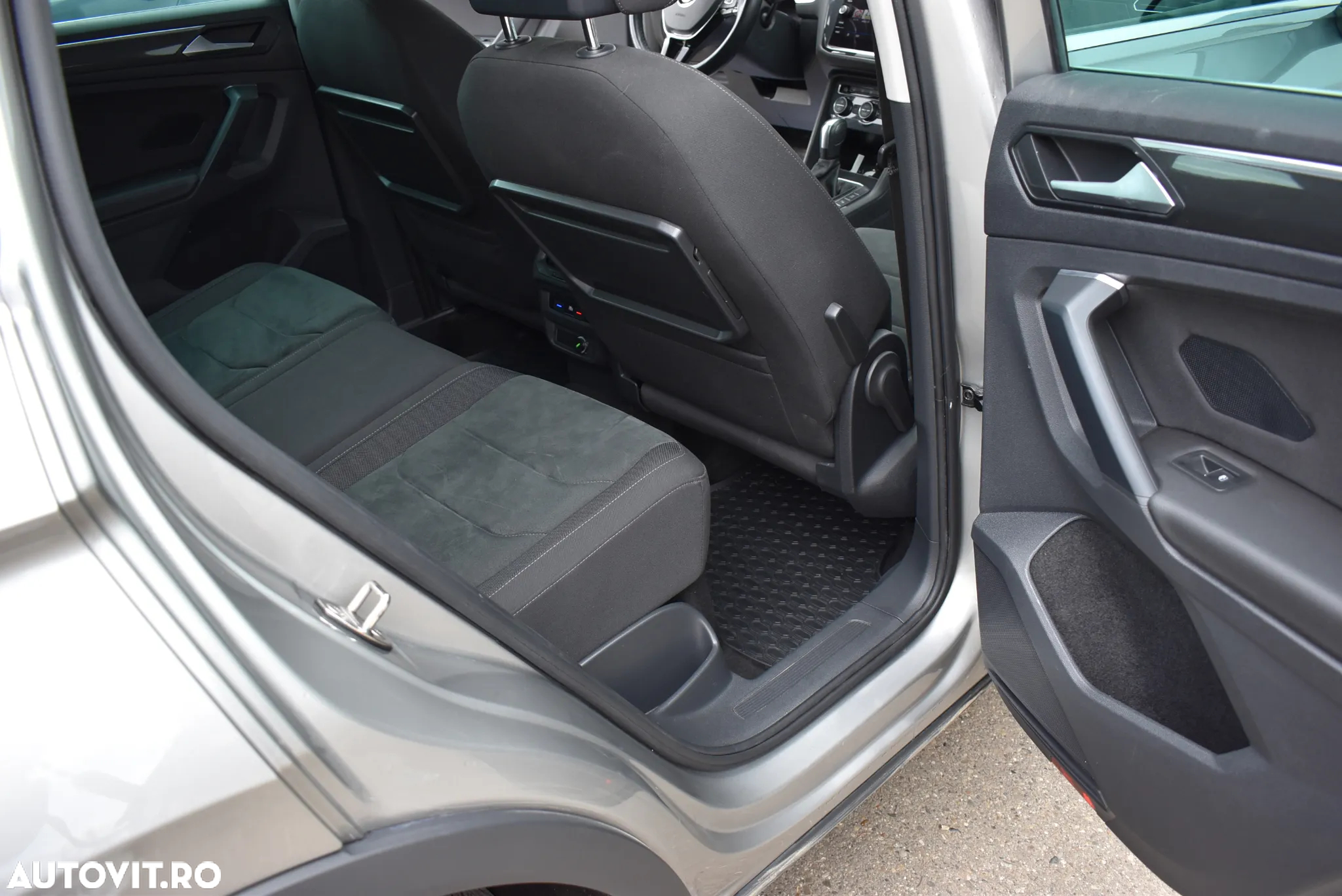 Volkswagen Tiguan 2.0 TSI OPF DSG 4Motion R-Line - 19