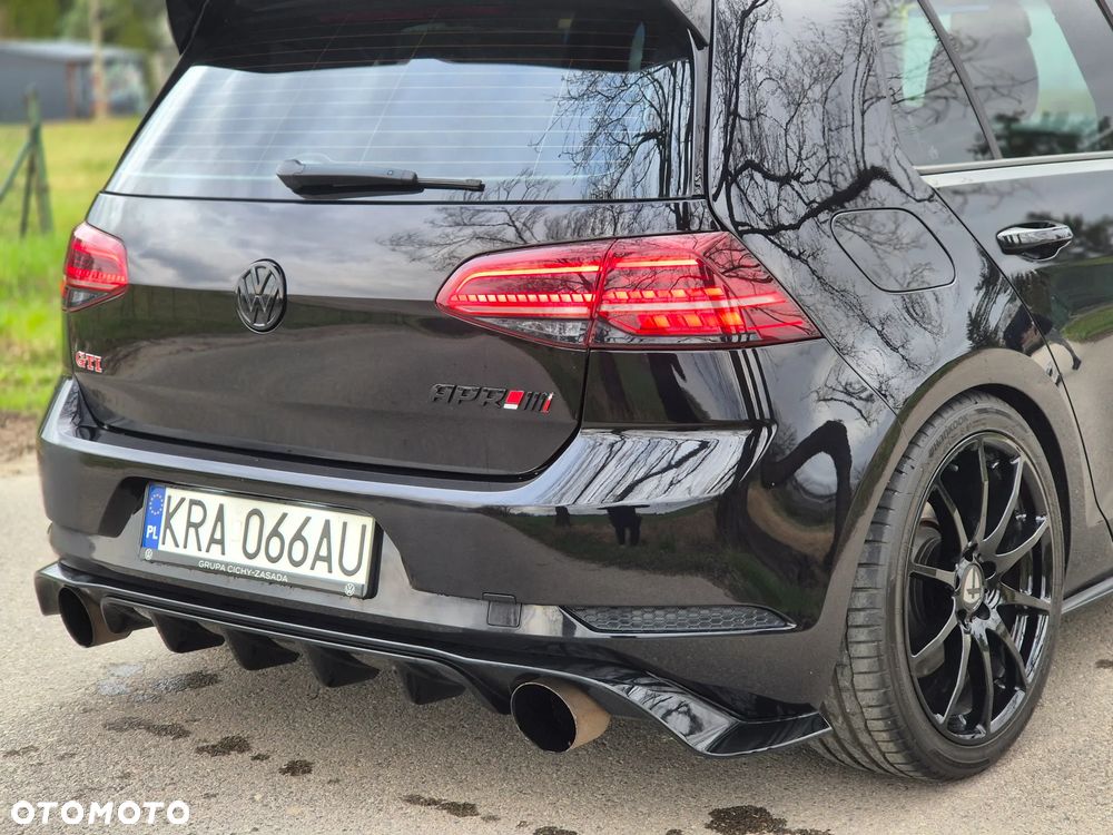 Volkswagen Golf GTI Performance BlueMotion Technology DSG - 11