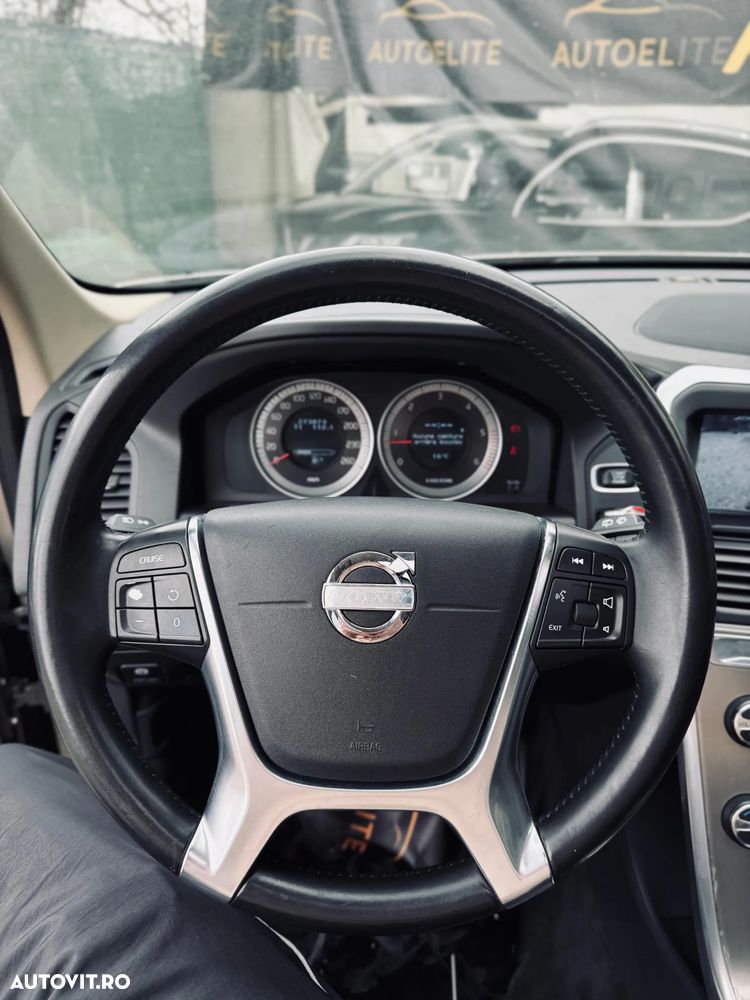 Volvo XC 60 D3 Summum - 8