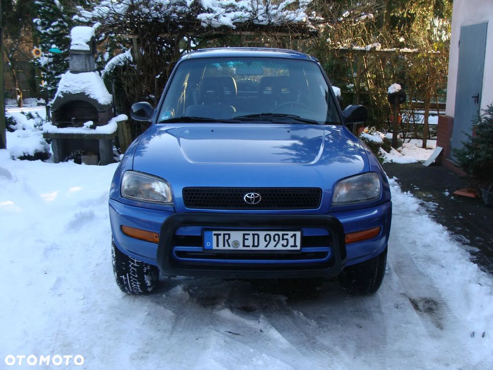 Toyota RAV4 2.0 Special - 1
