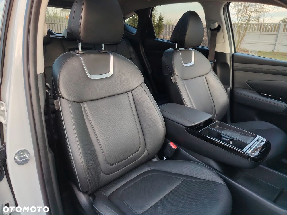 Hyundai Tucson 1.6 T-GDi HEV Platinum 4WD - 24