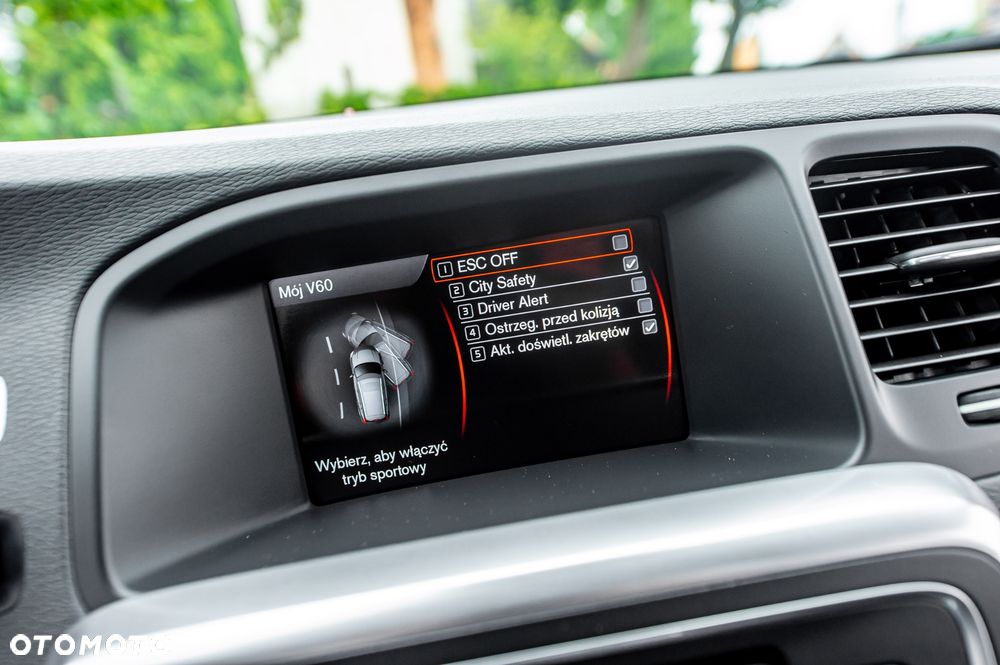 Volvo V60 T3 Geartronic Powershift RDesign - 22