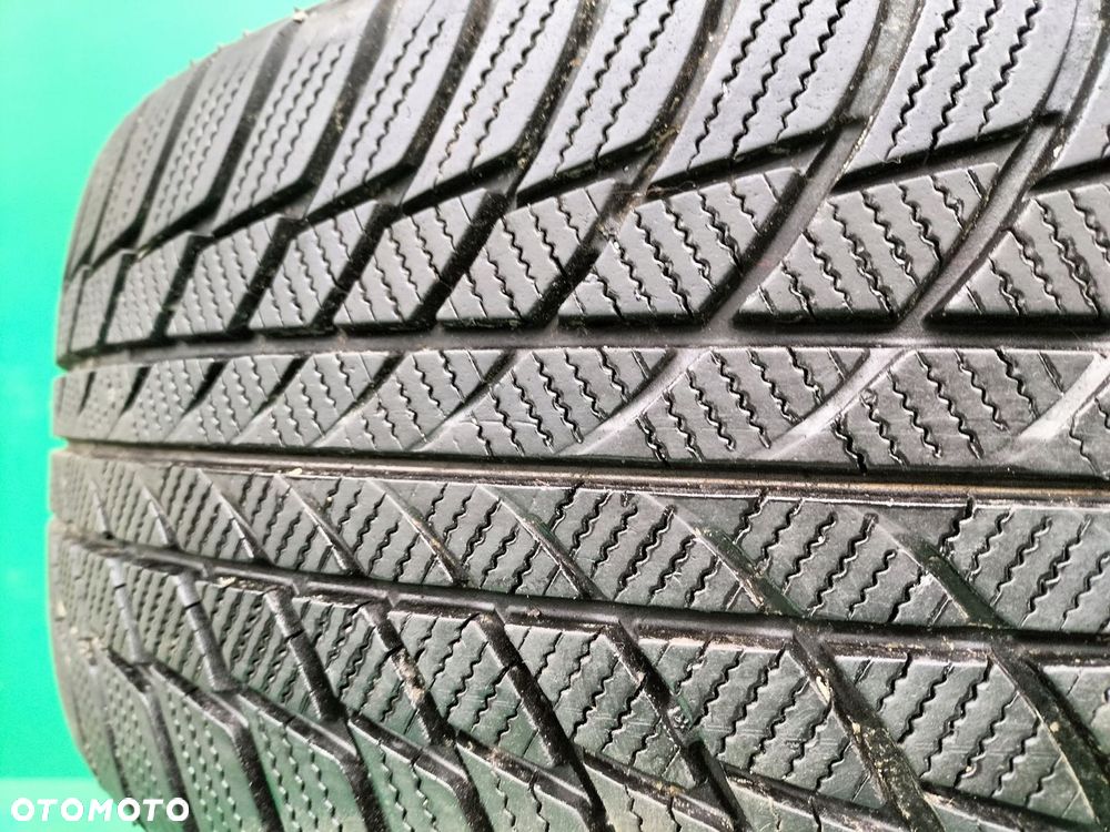 BRIDGESTONE BLIZZAK LM001 RSC 225/50/17, 1szt 7 mm - 2