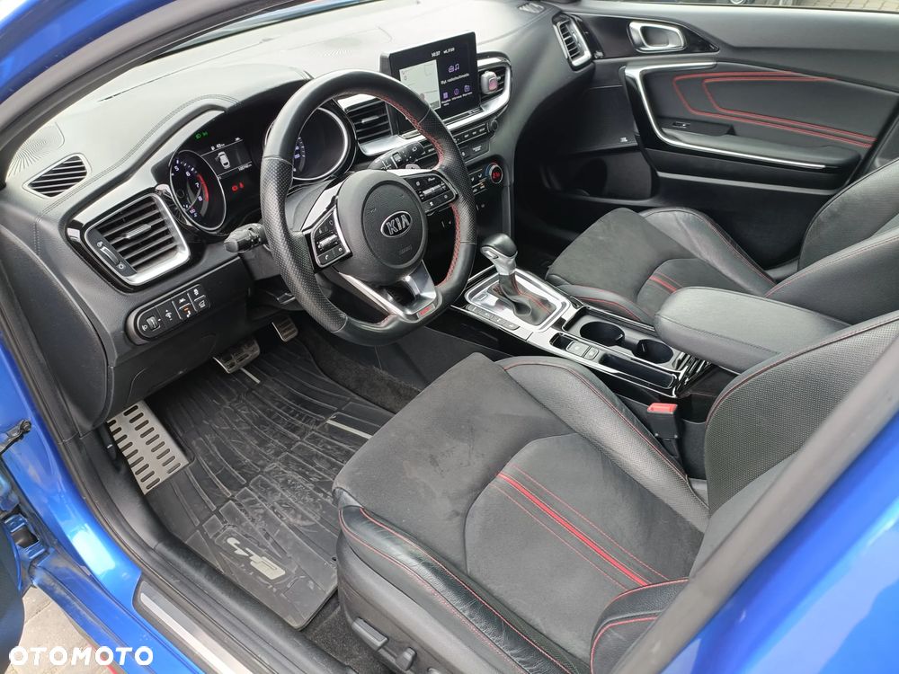 Kia ProCeed - 8