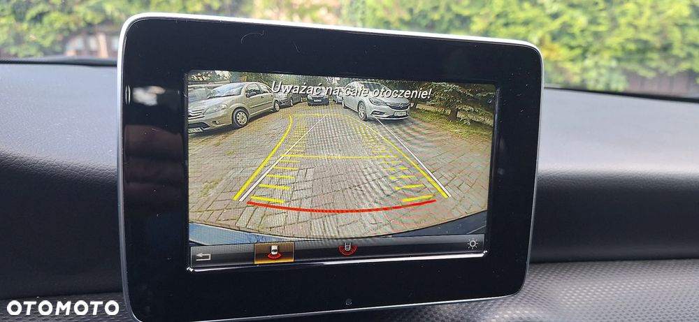 Mercedes-Benz Klasa A 180 d BlueEFFICIENCY Edition - 20