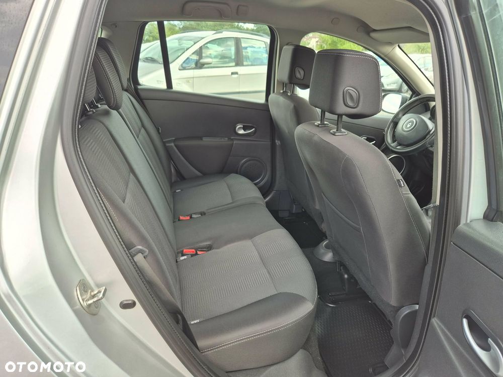 Renault Clio - 26