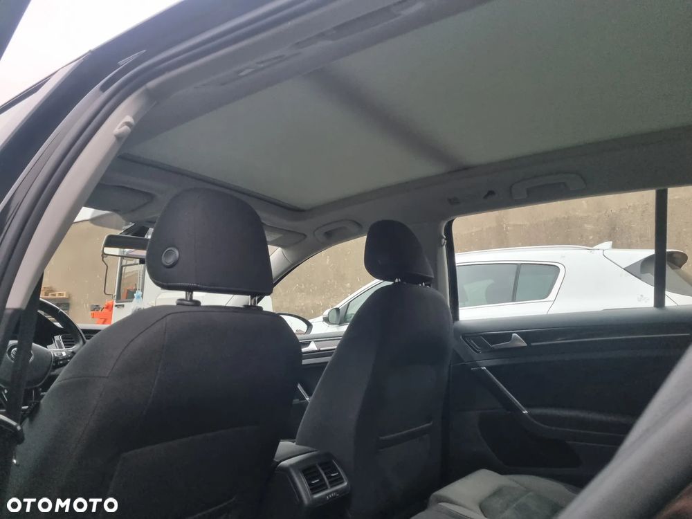 Volkswagen Golf ver-2-0-tdi-join - 10