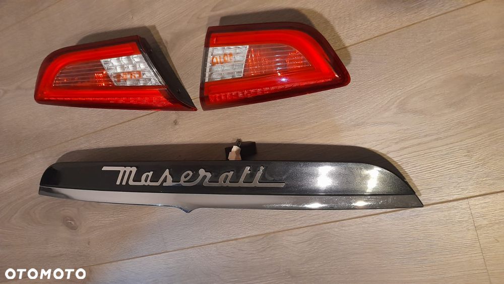 Maserati Ghibli lampy tył i blenda - 1