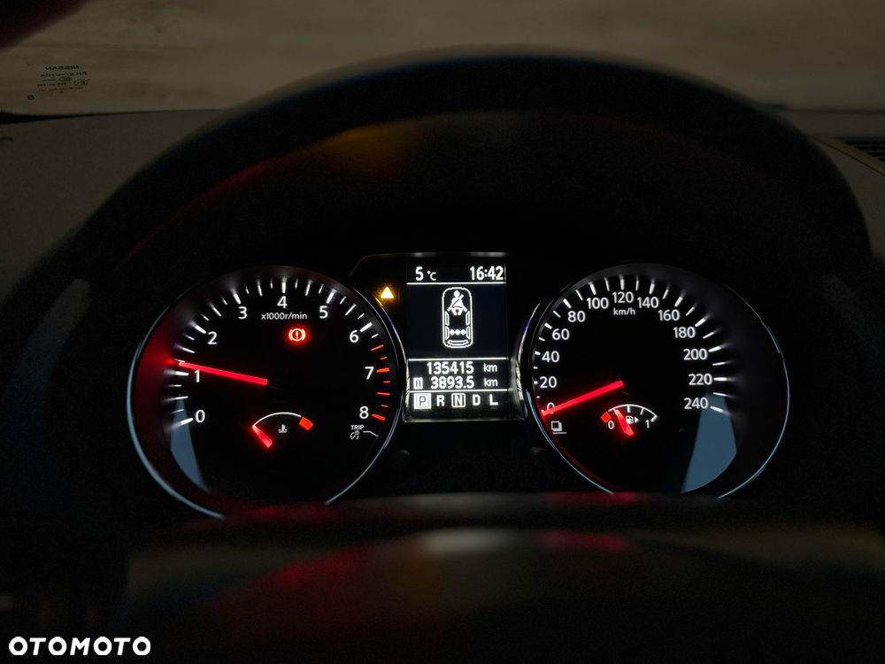 Nissan Qashqai 1.6 Visia CVT - 16