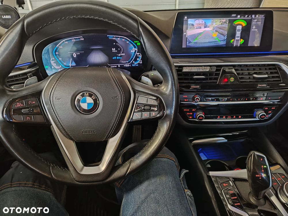 BMW Seria 5 530e M Sport sport - 2